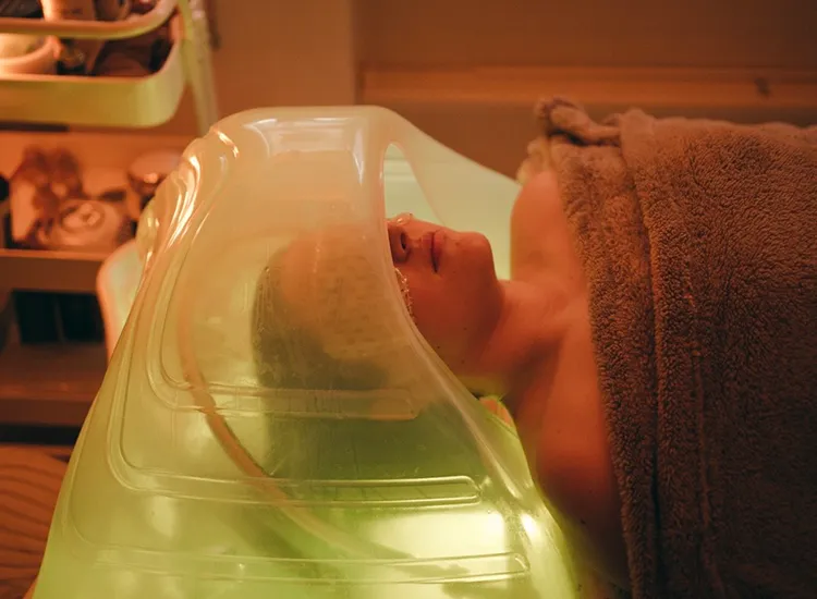 Head spa treatment